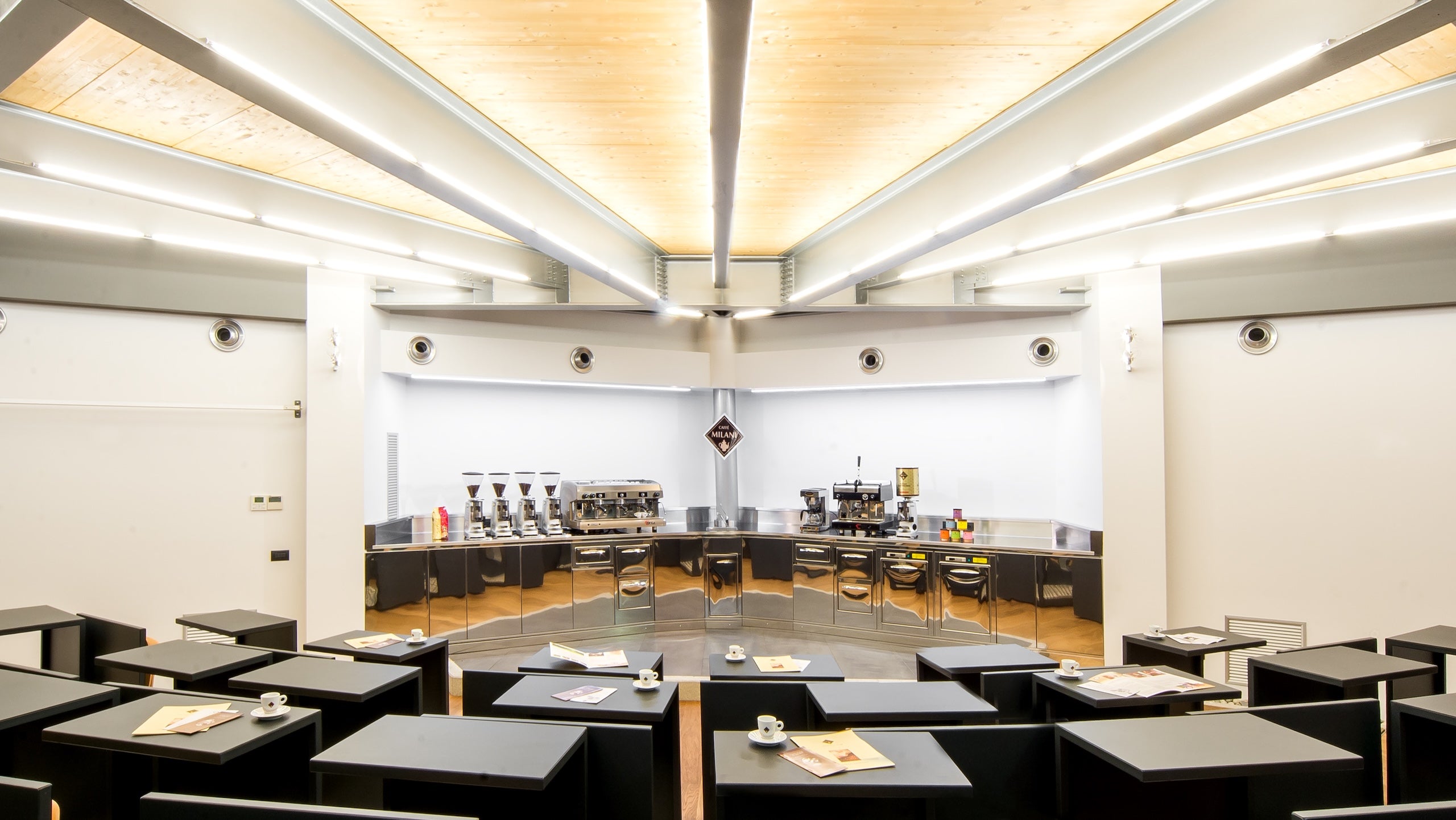 Sala degustazione Centro Espositivo Caffé Milani a Lipomo